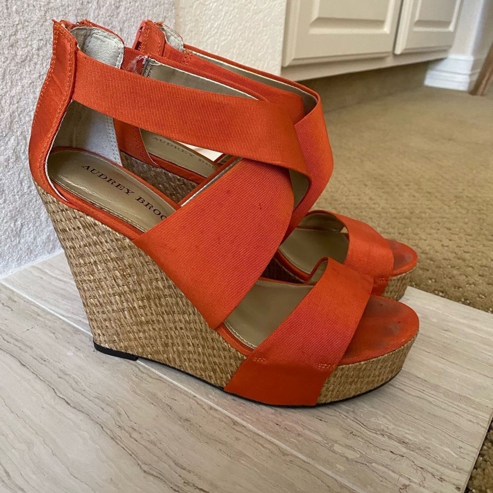 Audrey Brooke Women’s Wedge Sandal